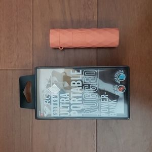 Roxy Outdoor Tech power bank (0726)